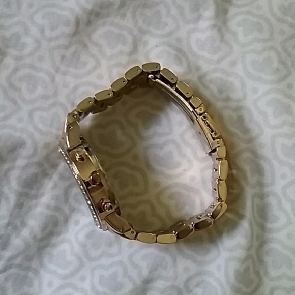 Watch - Picture 2 of 3